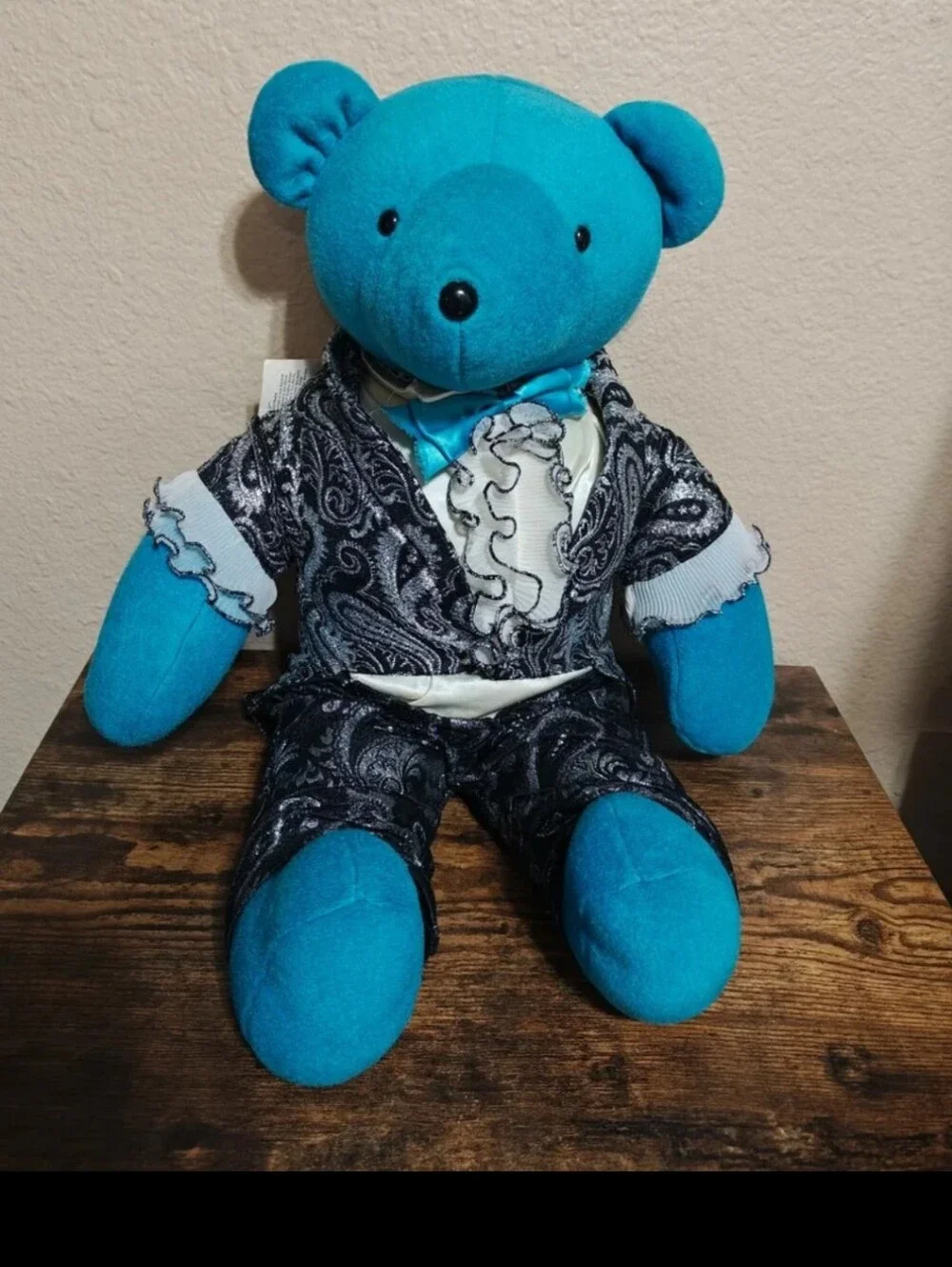 1985 North American Bear Company Rare Retired